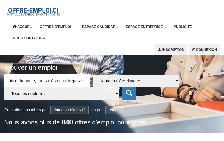 Offre-emploi.ci job board platform screenshot showing job search interface